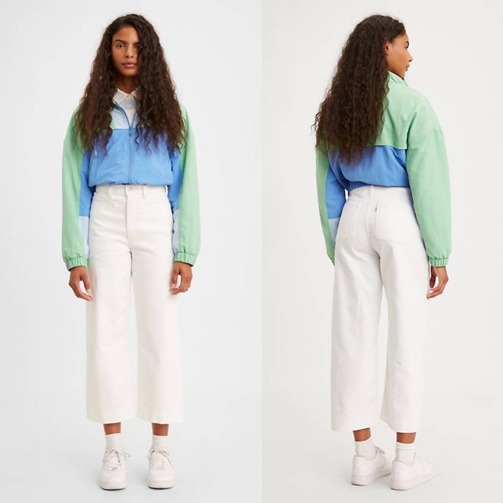Levi’s Classic Wide Leg Cropped Jeans